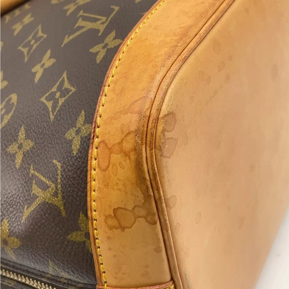 Vintage LV Monogram Alma PM Handbag - Picture 5 of 16
